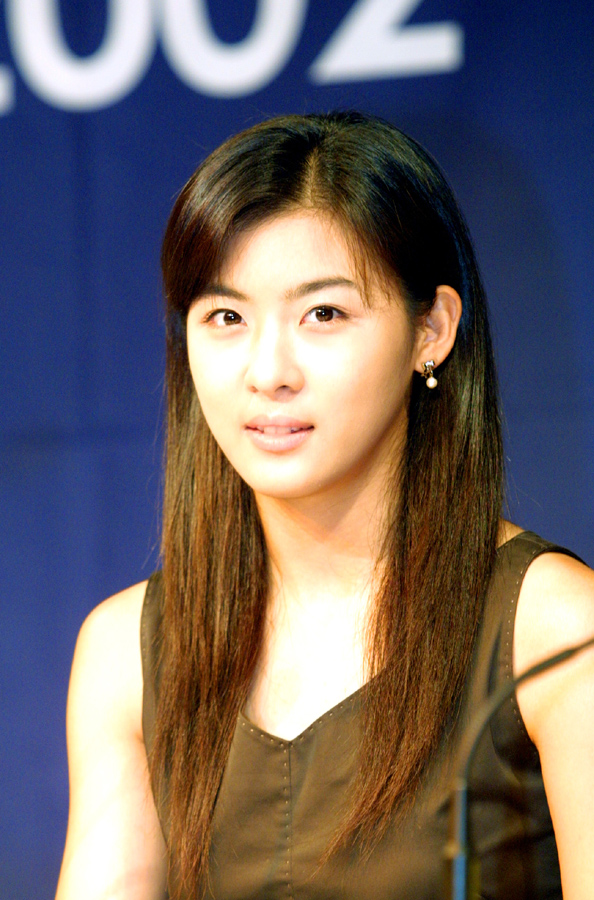 Ha Ji Won
